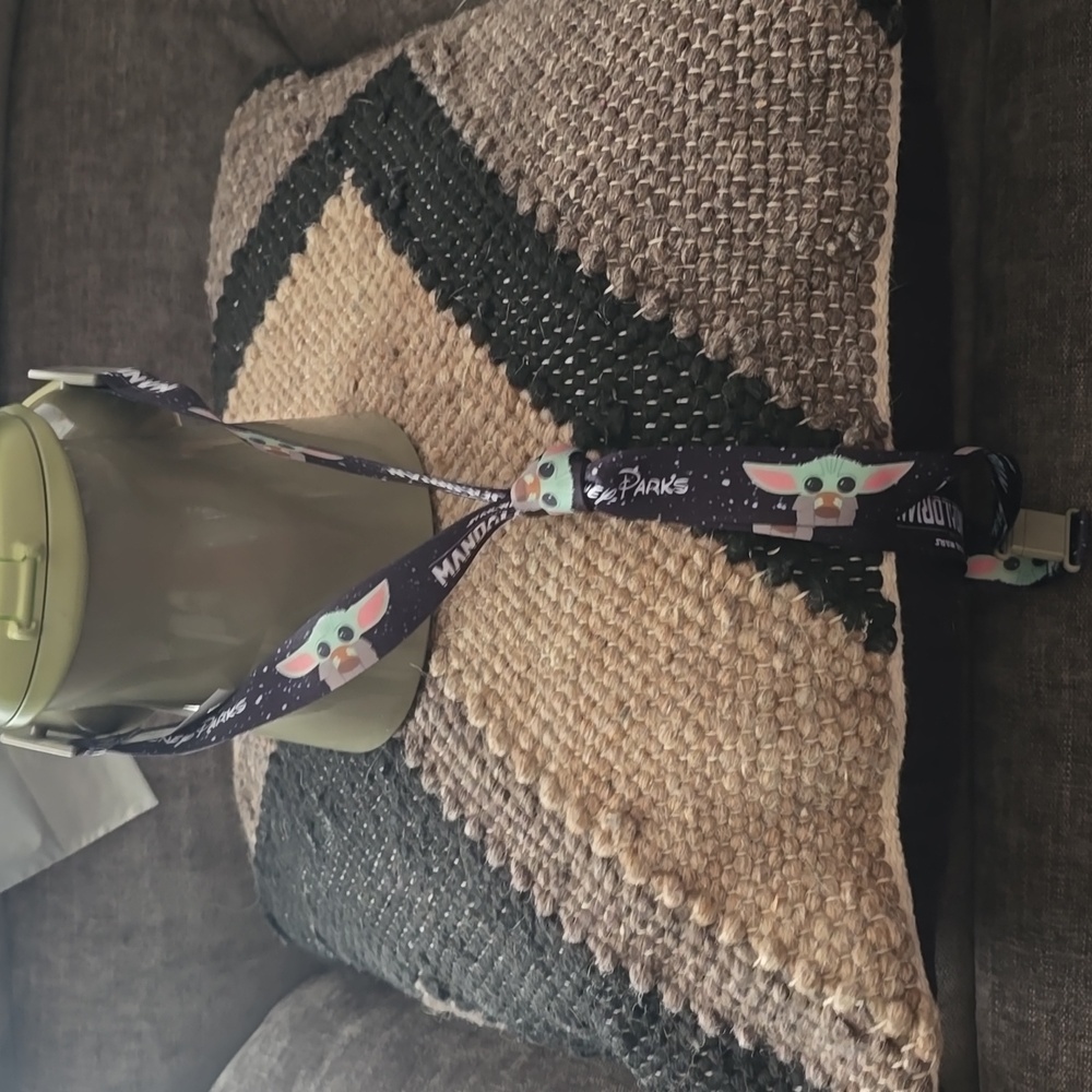 Disney Parks Collectible Grogu Sipper *NEW* - Picture 2 of 5